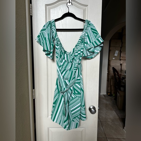 New York & Company Asymmetrical Dress in Green and White - Picture 3 of 7